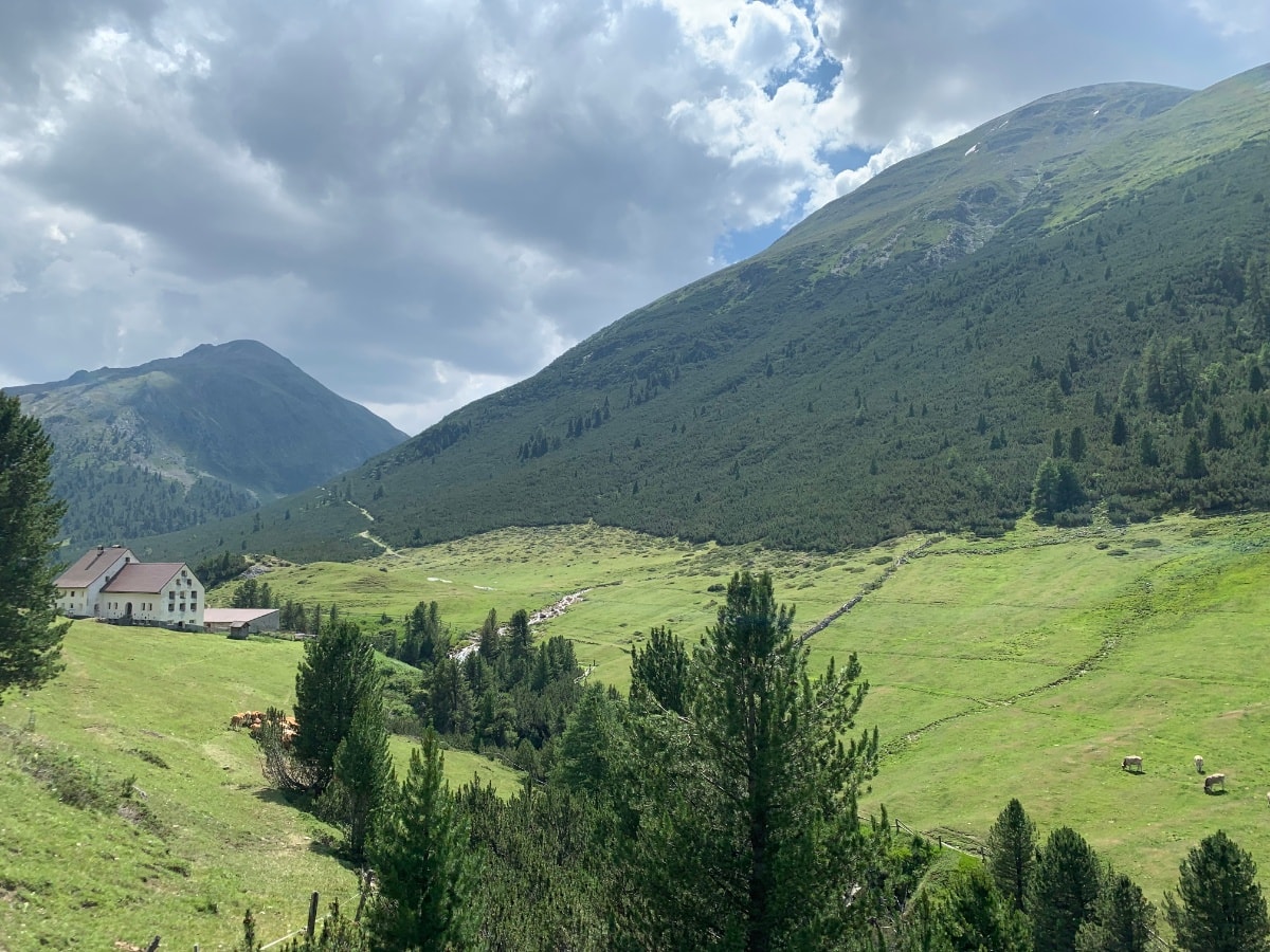Samedan-Chamues-ch-Val Chamuera-Samedan (E-Mountainbike)