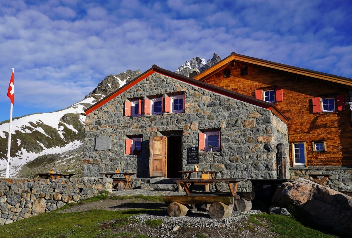 Bernina Trek Klassiker: Etappe 2 Chamannna d'Es-cha-Chamanna Jenatsch