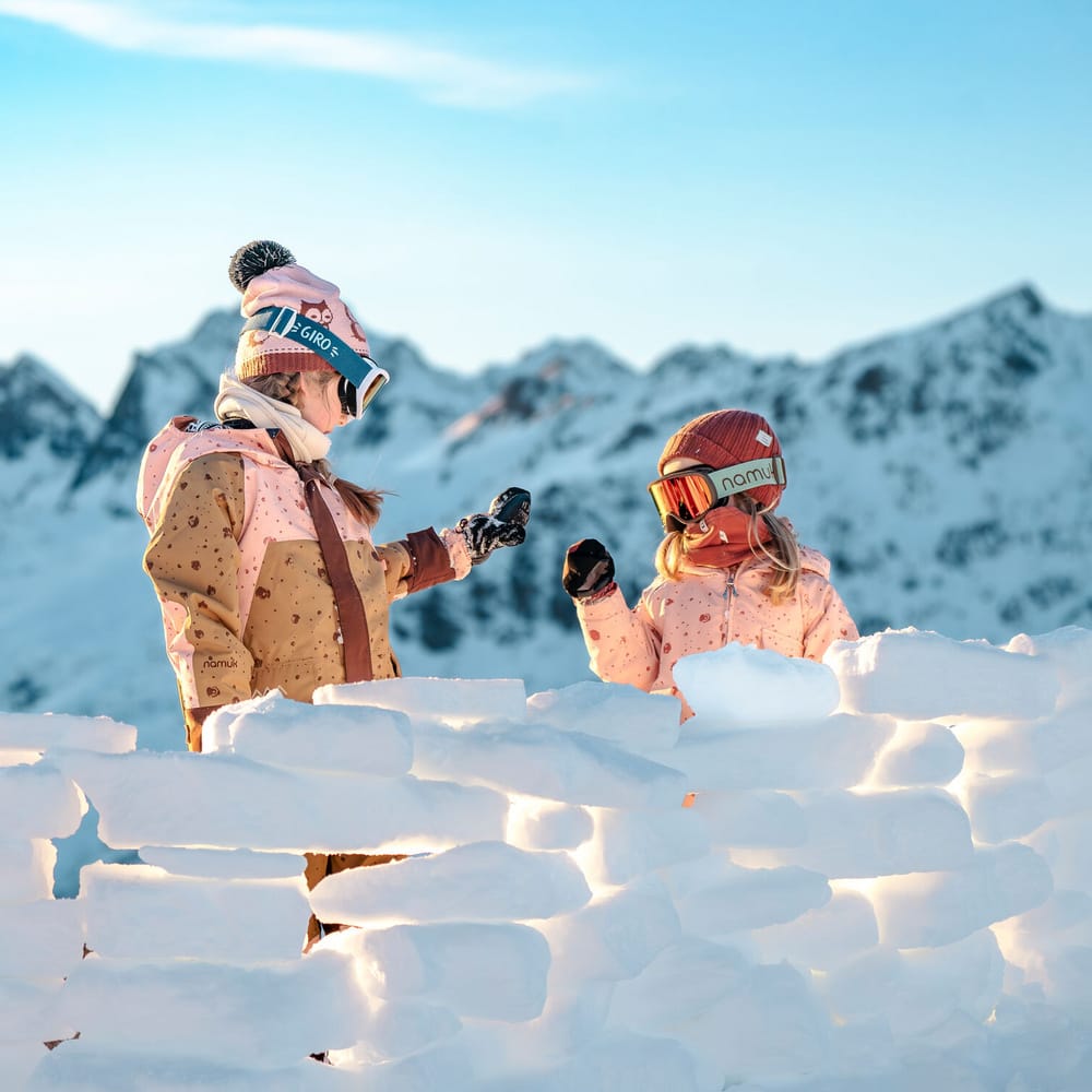 Familien im Engadin im Winter