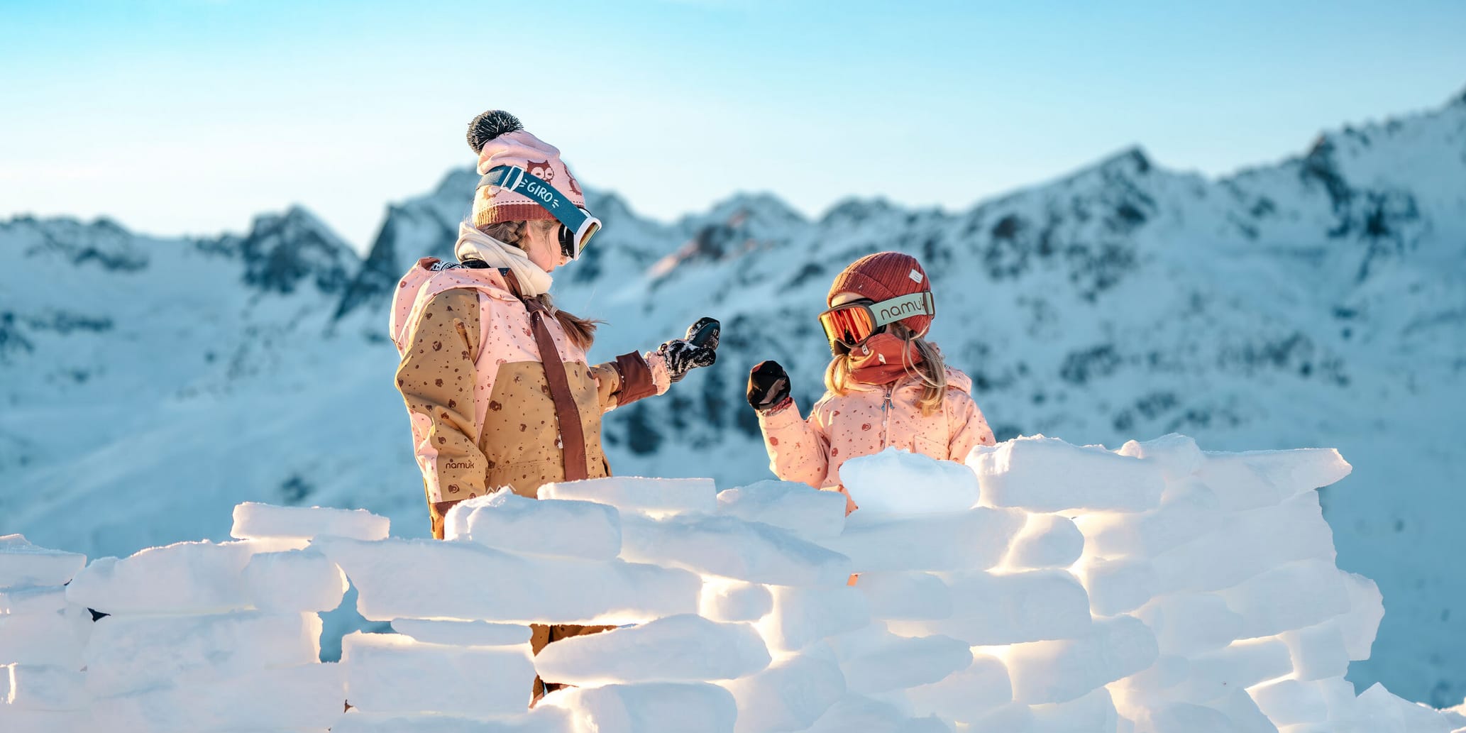 Familien im Engadin im Winter
