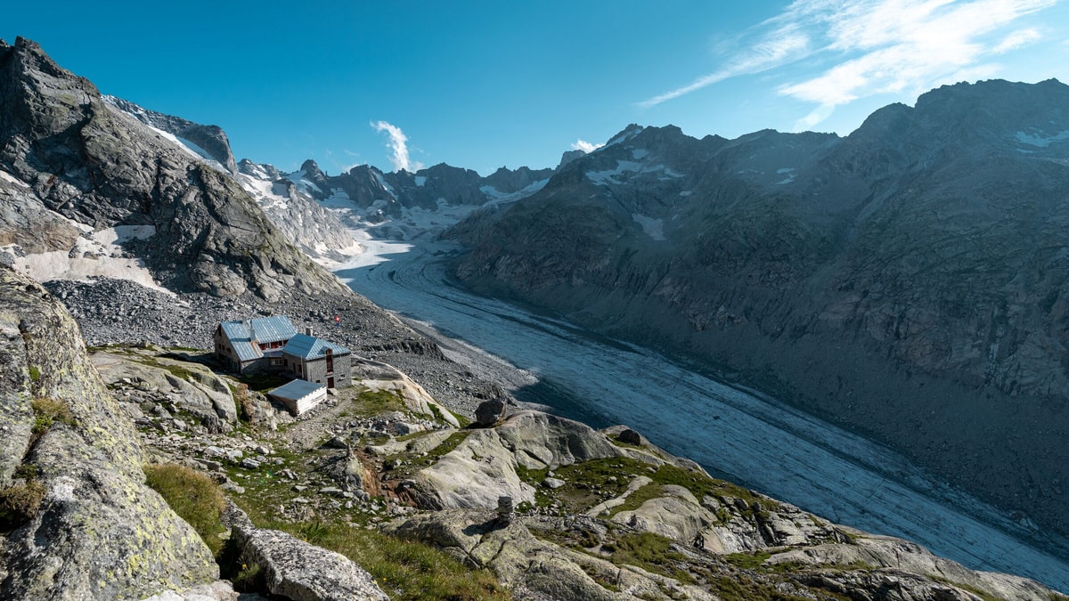 Fornohütte SAC auf 2574 m. ü. M.