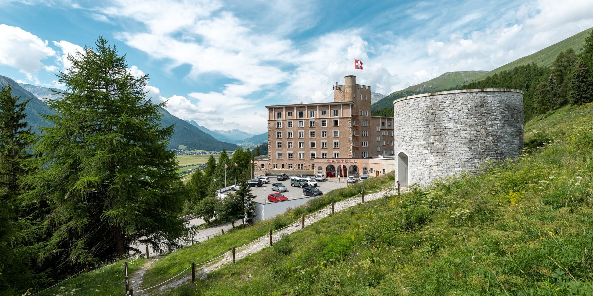 Zuoz Tourist Information