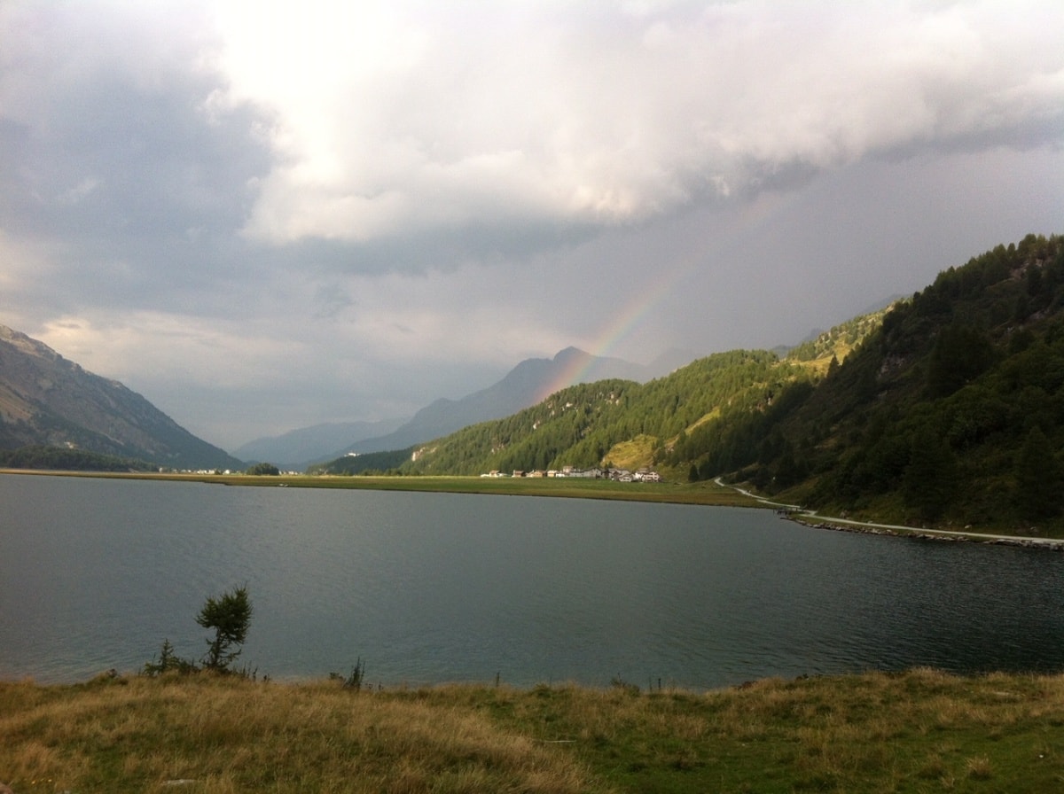 Sils - Maloja - Isola - Sils (E-Mountainbike)