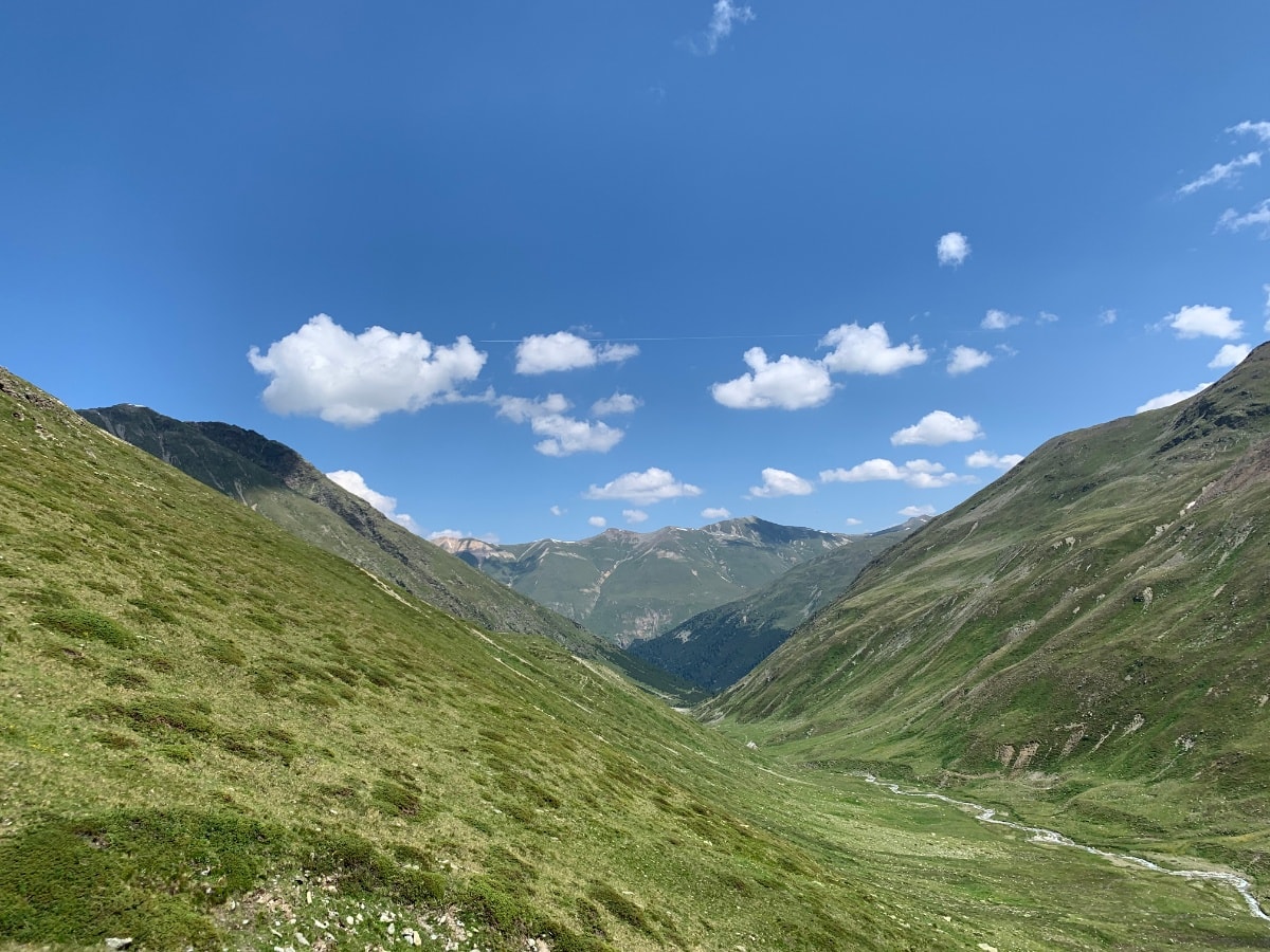 Samedan-La Punt Chamues-ch-Val Chamuera-Samedan